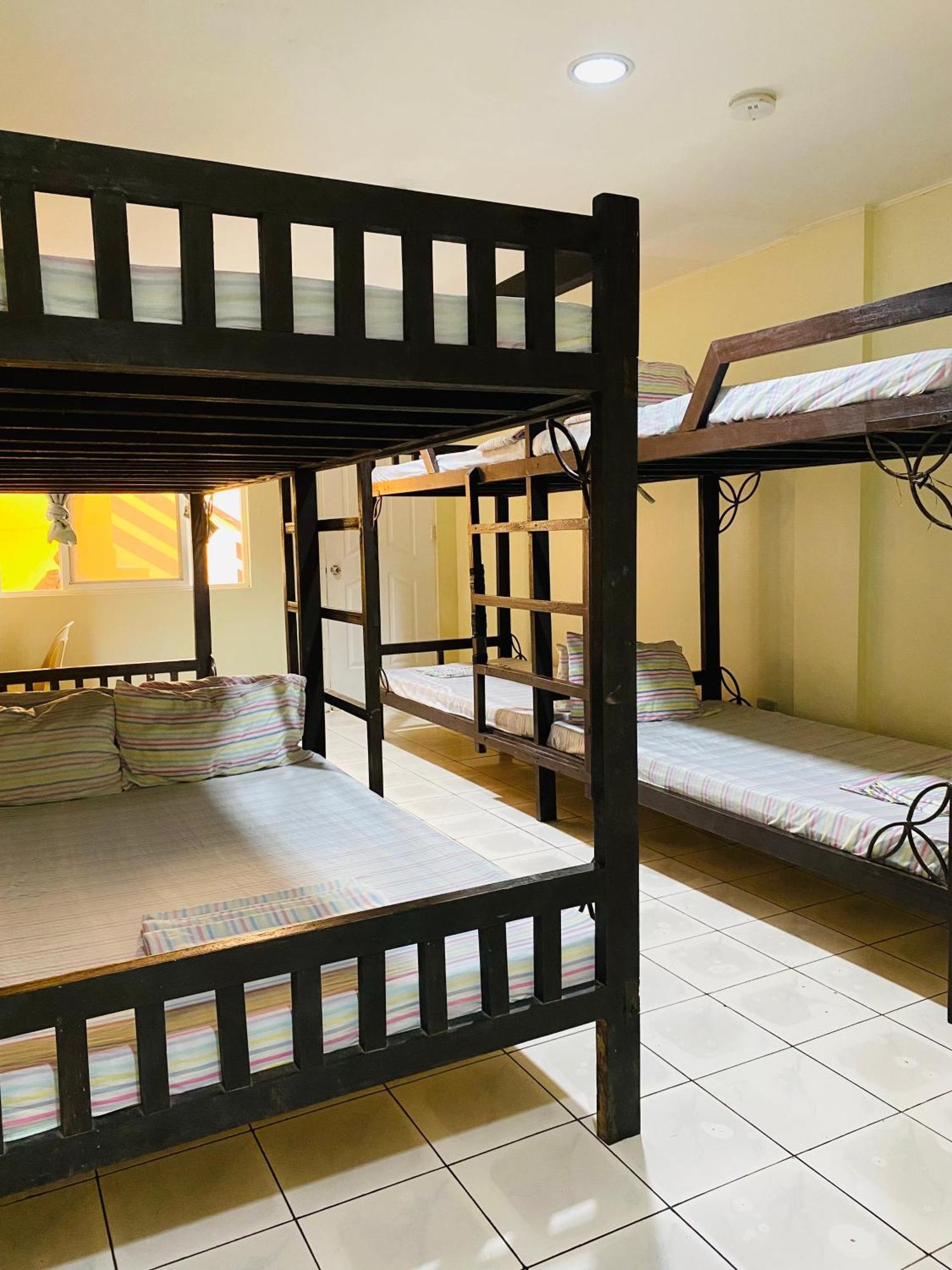 Phi-Phi Beach Resorts & Hotel Morong  Exterior photo