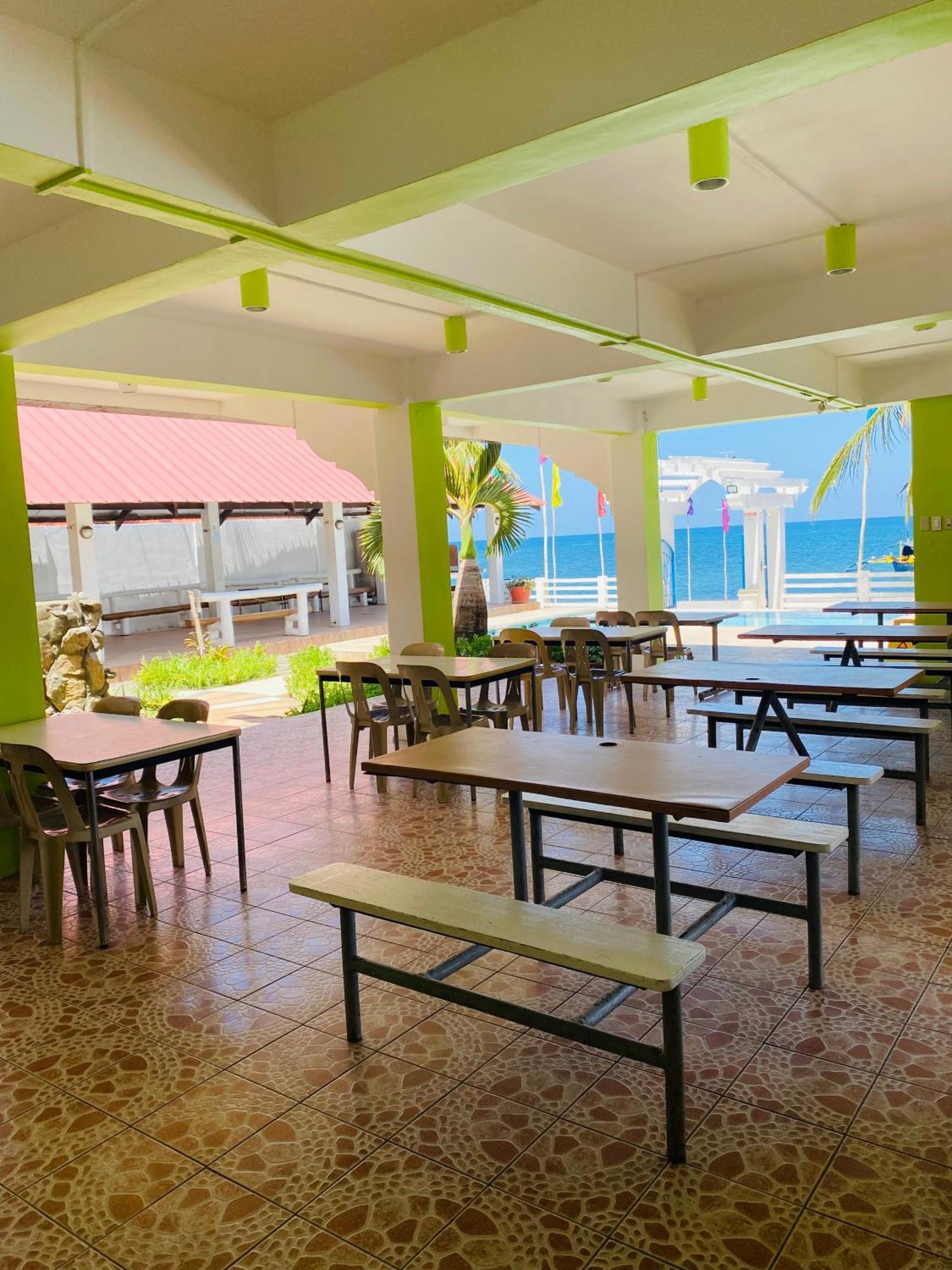 Phi-Phi Beach Resorts & Hotel Morong  Exterior photo
